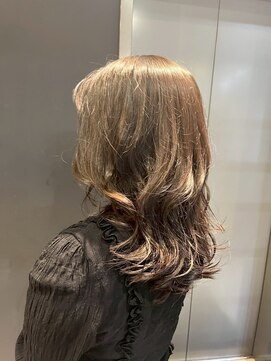 ヘアリゾート粋 リマ 銀座店(lima) レイヤーロング/オリーブブラウン/艶髪