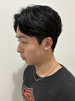 ヒュイル バイ ニアウ(Hwyl by Niau) メンズマッシュセンターパートスパイラルパーマニュアンスパーマ