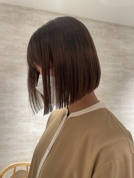 ビュートリアム 広尾(BEAUTRIUM) ぱつっとボブ