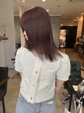 イル(ill) 髪質改善カラー ピンクベージュ ブリーチ ミディアム 大須