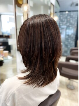 フィラージュ サロンドウィズ(filage SALON DE WITH) くびれミディアムレイヤー