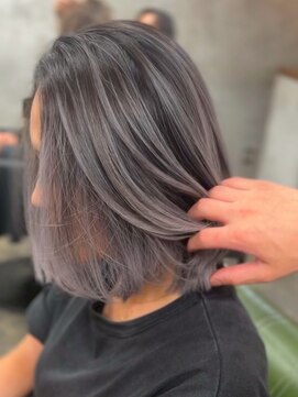 アポロ 横浜駅店(apollo) xバレイヤージュ/ホワイトグレージュ/レイヤーカット