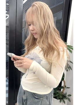 サロウィン 那覇店(SALOWIN) ブロンドカラー