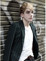 ジジバイワースホワイル(jiji by WORTH WHILE) リバースセンターパート刈り上げセンターパートサーフカール