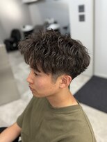 ラルス(Larus)&nbsp;刈り上げセンターパート/波巻きツイストスパイラル/本八幡