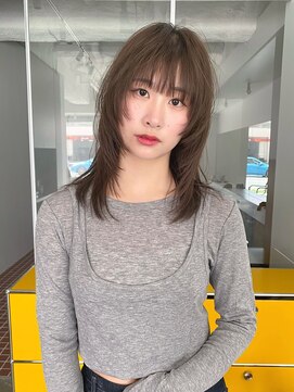 トゥ(TOE) レイヤーカット/レイヤー/グレージュ