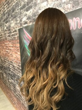 ワントーンヘアー(one tone hair) グラデーションカラー