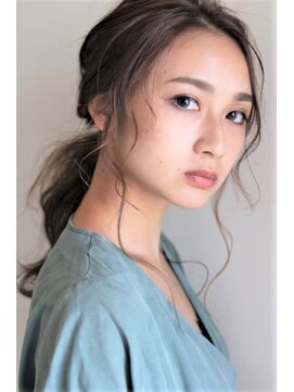 ヴィアンカ(Vianca) ゆるふわポニー