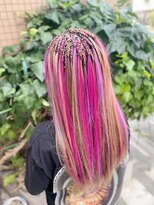 ミミック (mimic)&nbsp;【派手髪】beige × vivid pink × purple　blaze【エクステ】