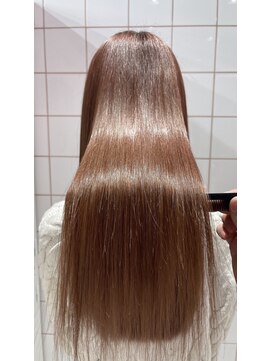 ロンドルーチェ 心斎橋(Lond luce) ダークアッシュ/ミディアムレイヤーカット［髪質改善/縮毛矯正］