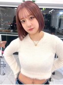 ピンクベージュ　ベビーピンク　ショートボブ　ハイトーン