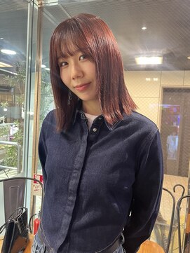 ヘアーアンドメイク ビス(HAIR&MAKE bis) ブリーチなし/艶髪カシスレッド