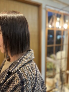 アンベイル(UNVEIL) 短めぱつんとボブ