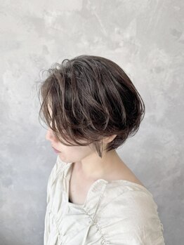 ルアナ(Luana)の写真/今っぽ可愛いは“動き”が決め手！ショート＆ボブ専用パーマで柔らかな質感を手に入れて◎【甲子園】