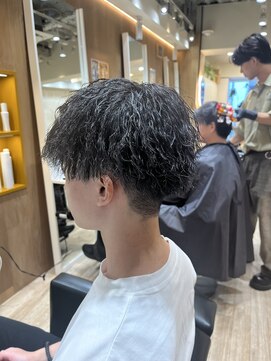 ルースト 渋谷店(ROOST) くるくるしない！縦落ちツイストパーマ