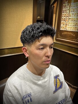 フェードパーマ　新潟　メンズパーマ　女池　新潟市中央区　床屋