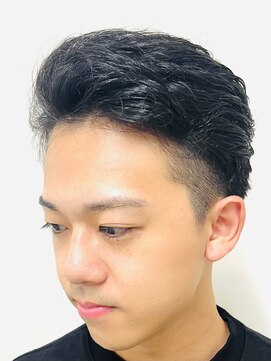 ヨシザワインク ハコザキ 水天宮前 日本橋人形町(YOSHIZAWA Inc.HAKOZAKI) 好印象◎ビジネススタイルフェザーショート×刈り上げフェード