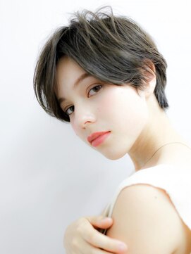 ネオリーブ クーロ(Neolive curro) 収まりの良いお悩み解決ショートボブスタイル♪