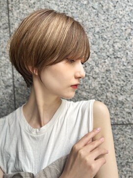 フラミューム 恵比寿(flammeum) ミヤザキスタイル 大人ハイライトマッシュショート