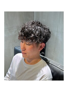メンズヘアースパイス 本庄(Mens Hair SPICE) 緩め カーリーパーマ