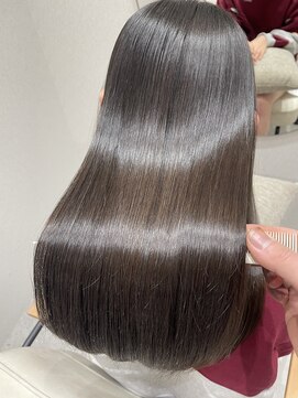 ジーナ 千葉(Zina) 艶髪premiumストレート×ナチュラルベージュ　ハセガワ