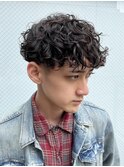 スペインカールメンズパーマスパイラルパーマ刈り上げフェード