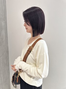 ヨーク(YOKE) YOKE 切りっぱなしボブぱつっとボブラベンダーアッシュ丸くない