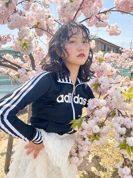 イリス(Iris.) レイヤーカーリーミディアム