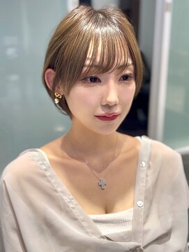 ビューシンサイバシ(VIEW SHINSAIBASHI) 前髪カット＊イメチェンショートボブ＊カーキグレージュ