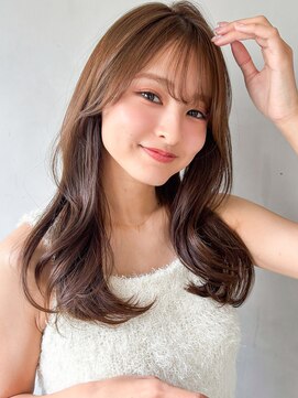 キリ 表参道(kyli) レイヤーカット前髪ウェーブミディアムくびれヘア薄めバング