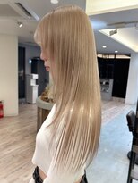 ルーブ トウキョウ(Loob. TOKYO)&nbsp;池袋ハイトーンカラーミルクティーベージュブロンドシルバー韓国