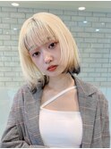 大人ミニボブフェイスレイヤー前髪ありハイトーンボブK20250419