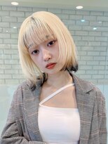 トルネード(TORNADO)&nbsp;大人ミニボブフェイスレイヤー前髪ありハイトーンボブK20250419