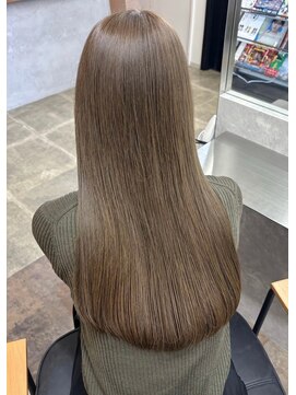 ビスクヘアデザイン(bisq hair design) ミルクティーベージュカラー　ケアブリーチカラー　ミディアム