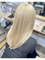 ラウラアンドロー(LAURA&RO) ダブルカラー/ケアブリーチ/インナーカラー/ベージュ【塚口】