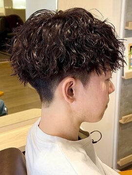 デプト(DEPT.) ツイストパーマメンズパーマ波巻きパーマシャドウパーマ佐賀