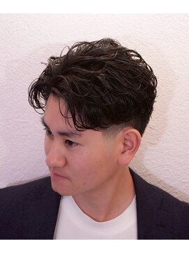 ヒロギンザ 恵比寿店(HIRO GINZA) フェザーパーマ/テーパーフェード