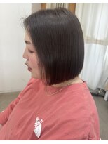 アン(un) まとまるボブ