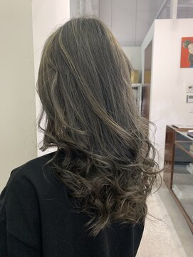 ナイン 麻布十番(NINE) ミントグレージュハイライト