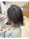 外国人風切りっぱなしセミディ