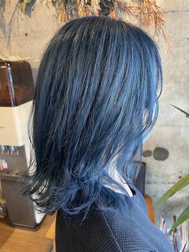 アイズム(I’sm) Ocean blue [ブルーグレージュ/アッシュブラック/20代30代]