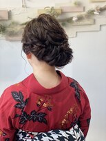 浴衣でガーリィサイドシニヨン
