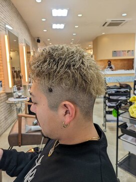 アルファ 波崎店 カット＋ブリーチオンカラー￥20900～