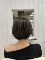 ルース(RUTH)&nbsp;アシメショートボブ、前下がりボブ、ショートボブ