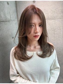 ロンドメリア 天神大名店(Lond Melia) レイヤーカット/ベージュカラー/ミディアム