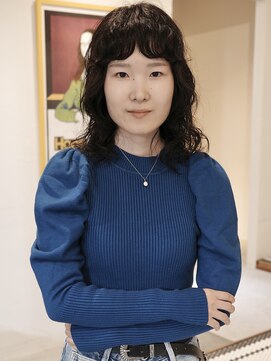 ウィム(wim) 『ミディアムパーマ』レイヤーパーマ/ビフォーアフター