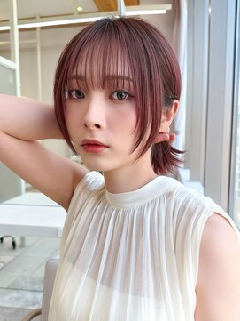 アフロート ディル(AFLOAT D'L) 顔周りの似合わせカットとコーラルピンクが可愛い