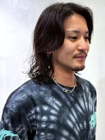 セプト 天神大名(SEPT.)&nbsp;ミディアム ウルフカット センターパート ニュアンスパーマ