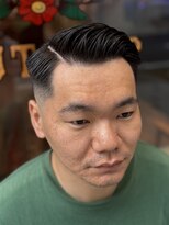 フォーコーナーズ(Four Corners)&nbsp;スキンフェードツーブロック刈り上げジェットモヒカンマンバン