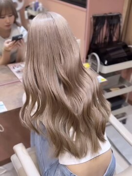 ニナ 梅田(nina) ブリーチ2回で作る☆ハイトーンミルクティーベージュ♪♪